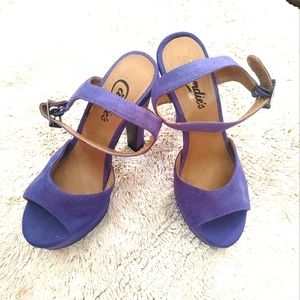 Candies size 6 women's. 5 1/2 inch heels Never worn!